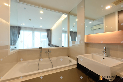 15 สุขุมวิท เรสซิเดนเซส ใกล้ BTS สถานีนานา รีบจองก่อนห้องหลุด!!