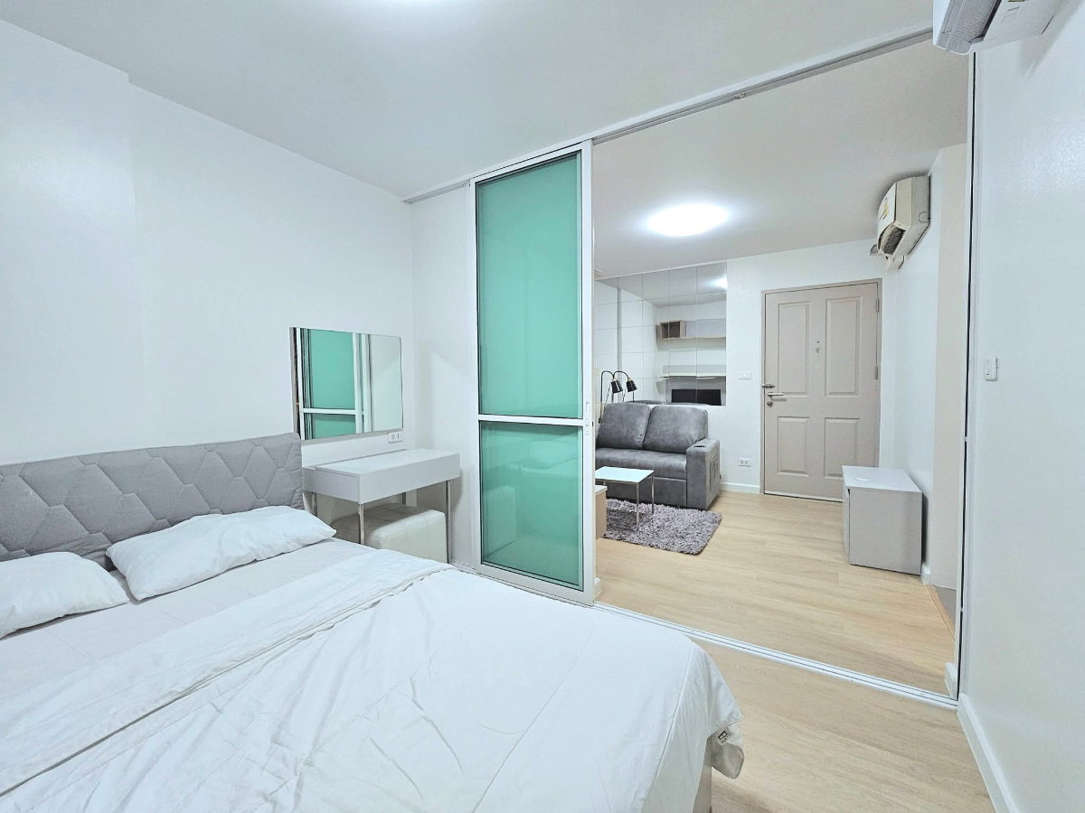 picture D Condo Ramkhamhaeng 9 | THB 13,000/Month 🏡 Fully Furnished with Washing Machine | Thai Tenants Only - 3/10