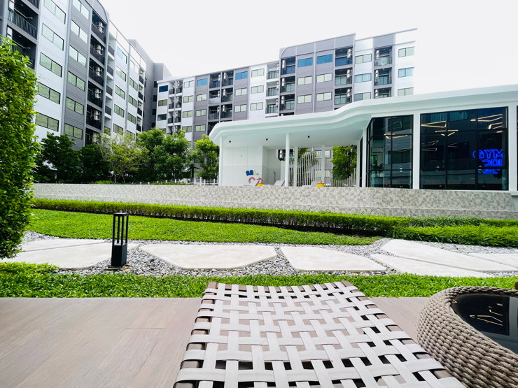 picture Chewathai Hallmark Ekkamai Ramintra Condo for Rent - 20/21