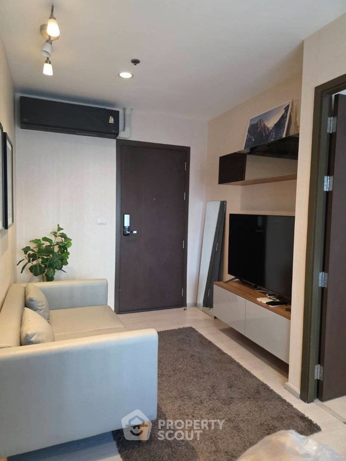 picture 1-BR Condo at Rhythm Asoke near MRT Phra Ram 9 (ID 3408370) - 2/9