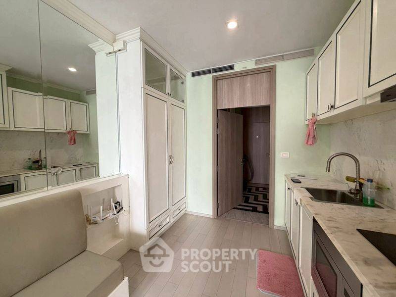 picture 1-BR Condo at Noble Ploenchit near BTS Phloen Chit (ID 3405390) - 8/14