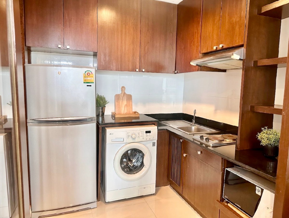 picture code : B95 The Royal Place 2 Bedroom : 1 - 2/9