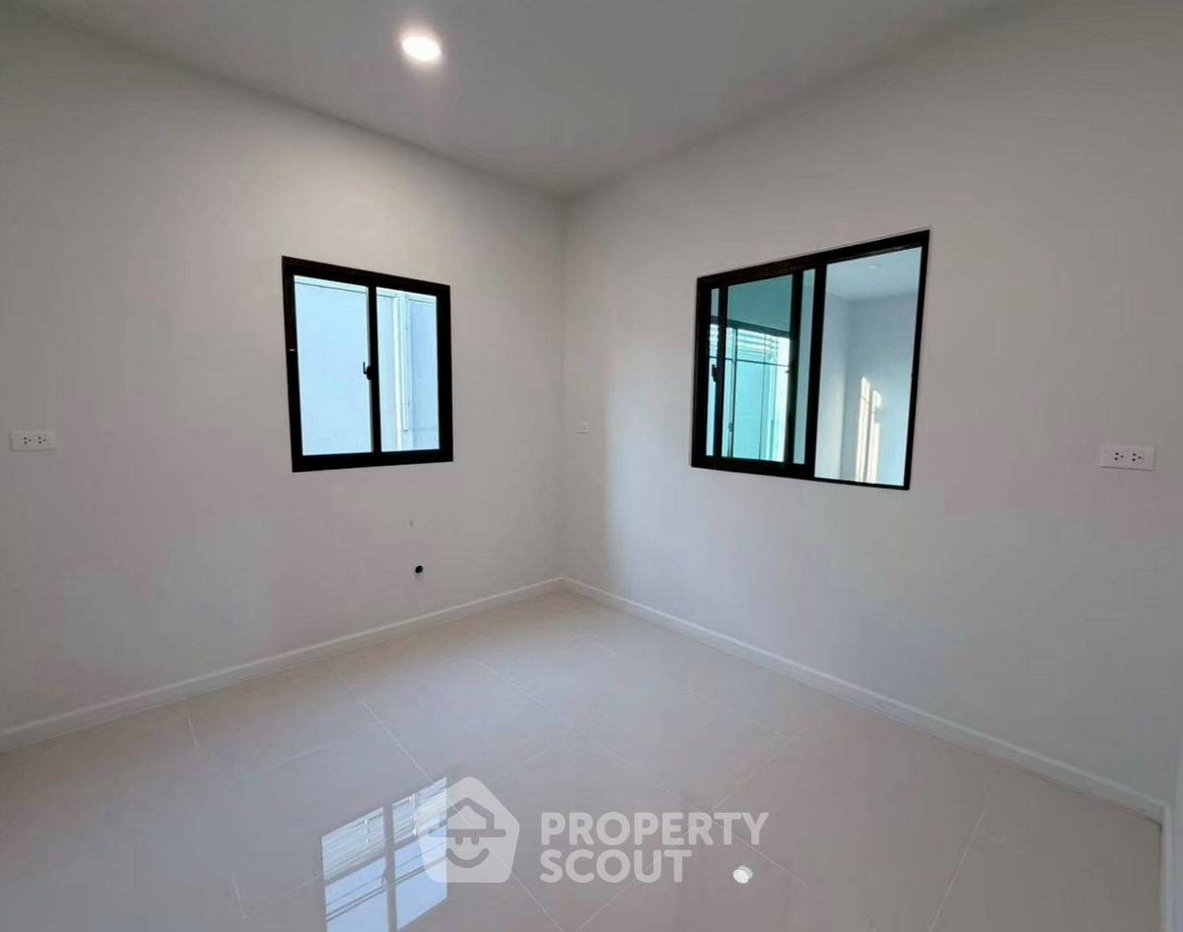 picture 4-BR House close to Suvarnabhumi Airport (ID 3405412) - 4/7
