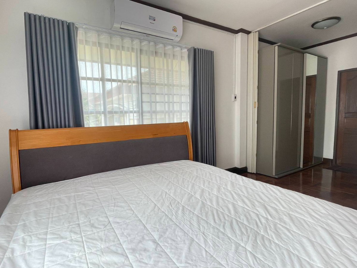 picture Owner's post For Rent Country Home 2 Village, Surasak, Si Racha, Chonburi - 21/24
