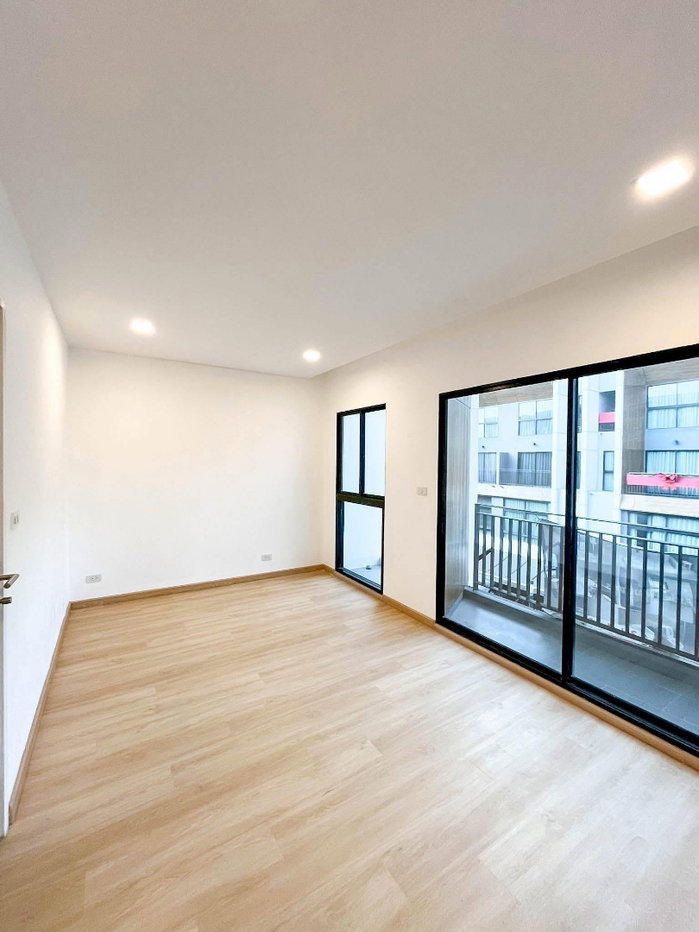 รูป ขายบ้าน 3 ชั้น สุดหรู ราคาสุดคุ้ม รีโนเวทใหม่ทั้งหลัง  - รูปที่ 14/15
