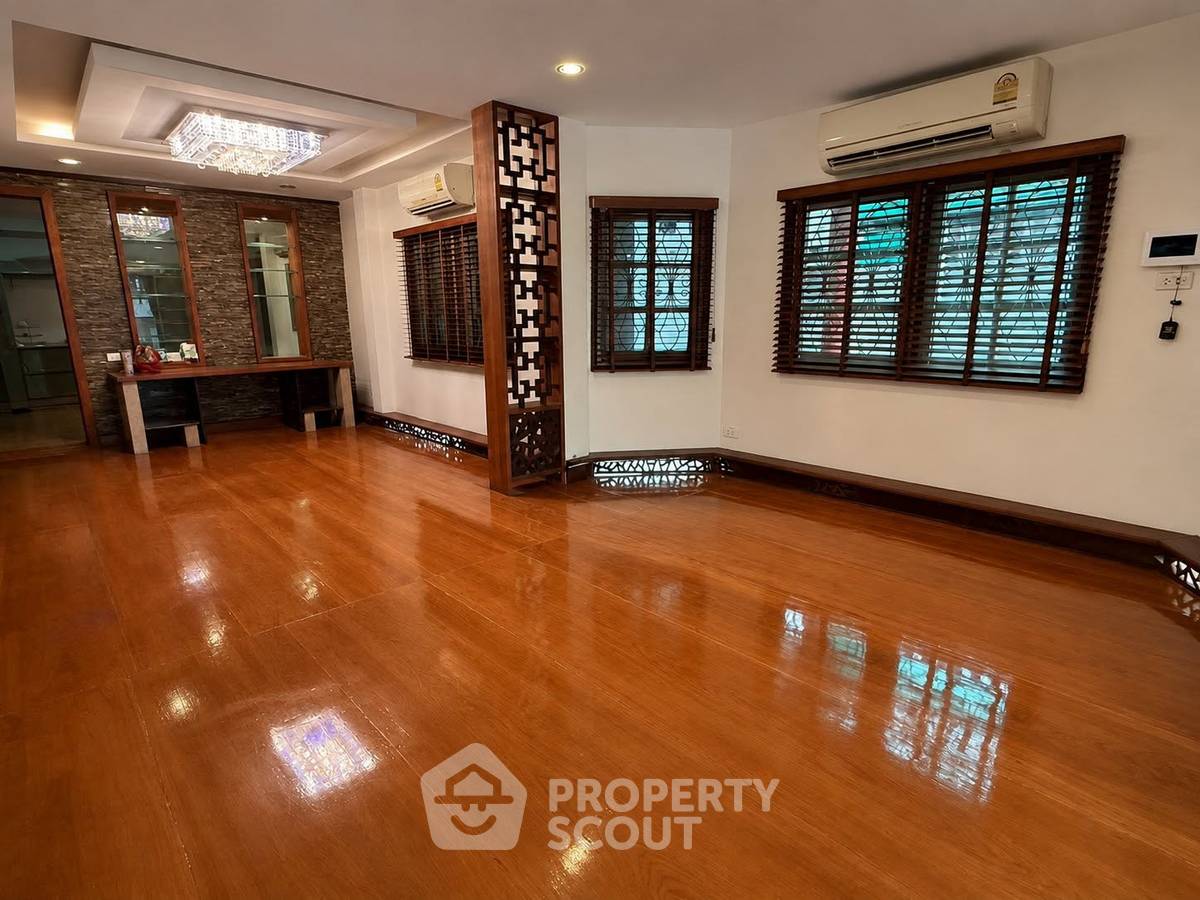 picture 4-BR House in Saphan Sung (ID 3407426) - 21/28