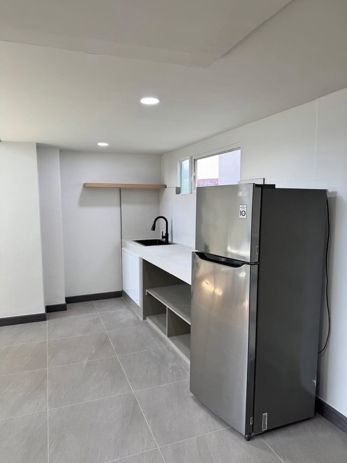 รูป 🏡 FOR RENT ทาวน์โฮมรีโนเวทใหม่ เอกมัย ซอยปรีดี พนมยงค์ 31 (Ekkamai 12) 3 ห้องนอน 3 ห้องน้ำ ทำเลใจกลางเอกมัย - รูปที่ 7/18