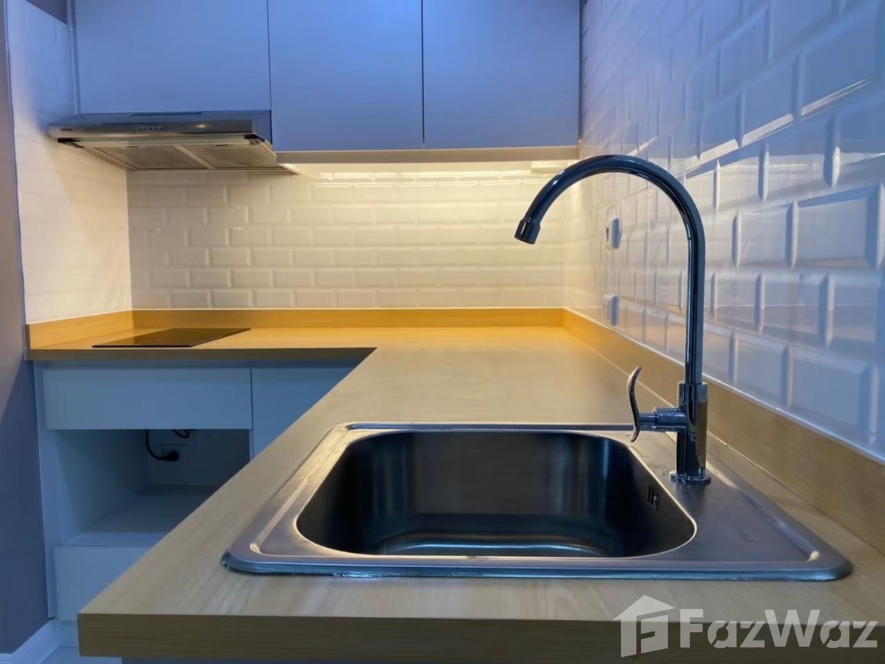 picture Experience Modern Luxury in Prime Bangkok Location - Resorta Yen-Akat 1029364 - 7/27