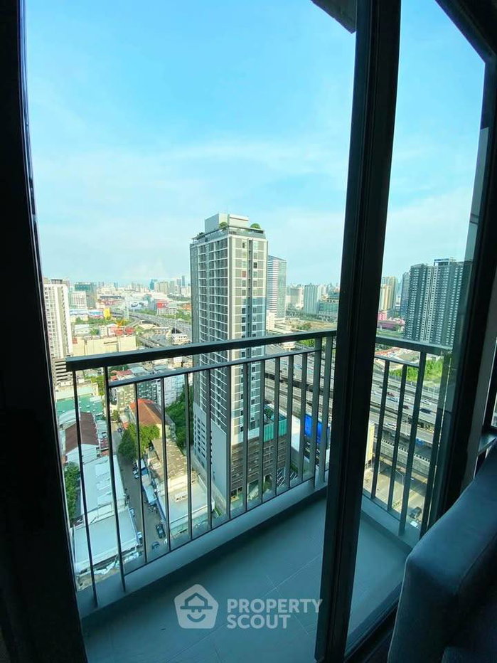 picture Great Value 2-BR At Rhythm Asoke, 26th Floor Near MRT Phra Ram 9 (ID 3403999) - 3/10