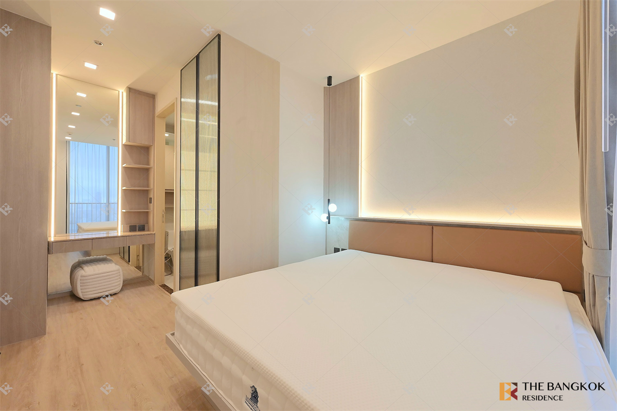 picture High-potential Location, Not as Expensive as You Think NOBLE STATE 39 near BTS Phrom Phong - 7/10