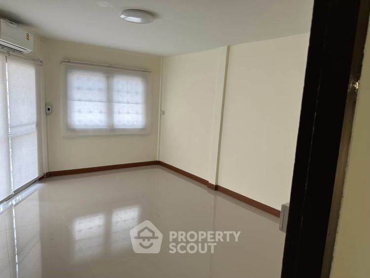 picture 4-BR 104 Sqm Townhouse At Anothai Village, Phra Ram 3 (ID 3407877) - 9/13