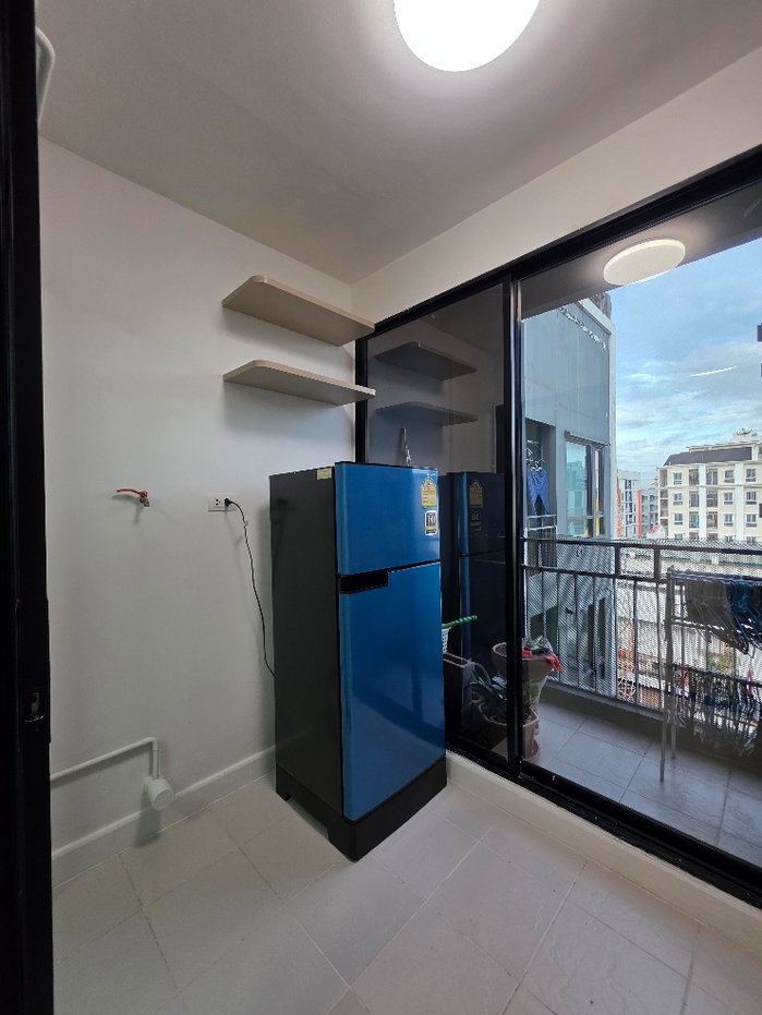 picture 1-bedroom condo, 26.34 sq.m., 7th floor. Fully renovated by Dodeco (nearly THB 300K). Modern design, move-in ready! - 6/10