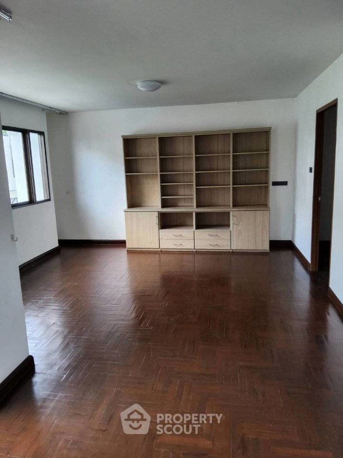รูป ทาวน์เฮาส์ 3 ห้องนอน ขนาด 273 ตร.ม. Baan Charoen Eakamai 10 ใกล้ BTS เอกมัย (ID 3408410) - รูปที่ 17/38