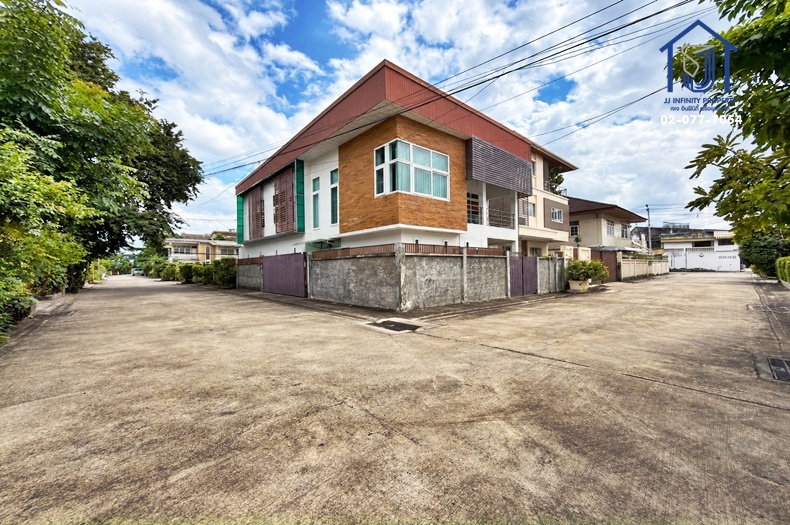 รูป ขายบ้านเดี่ยว 2 ชั้น ซอยวิภาวดีรังสิต 20 แยก 8 หลังมุม ใกล้เซ็นทรัล ลาดพร้าว,MRT ลาดพร้าว - รูปที่ 2/22
