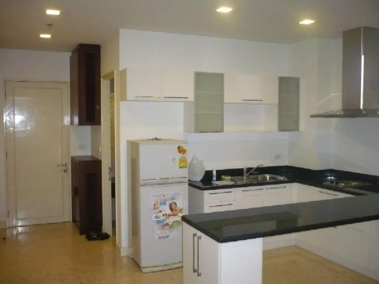 picture Condo for rent Nusasiri Grand Condo 2beds 2baths direct connect to BTS Ekamai station - 2/6