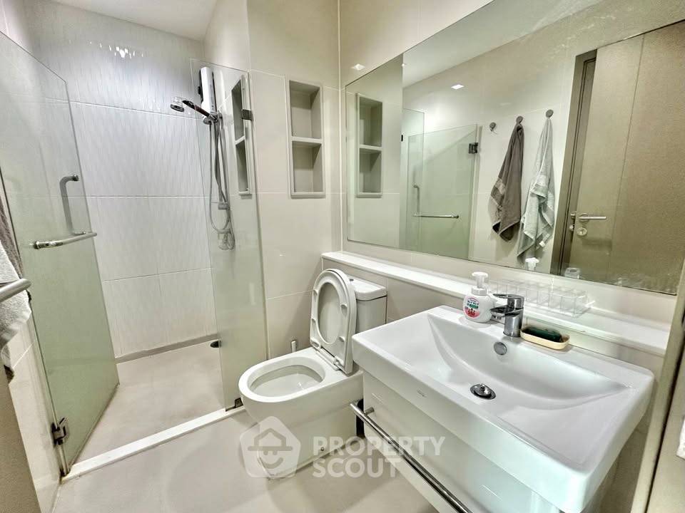 picture 37th-Floor 1-BR At Life Asoke - Rama 9 Near MRT Phra Ram 9 (ID 3139301) - 3/13