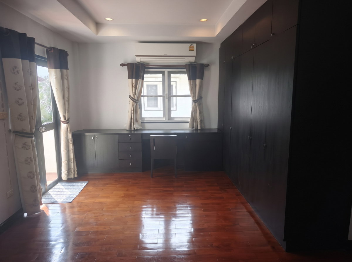 รูป 🏡🔥 ขายด่วน! บ้านเดี่ยว 2 ชั้น สิรีนเฮ้าส์ วัชรพล | บ้านสวยพร้อมอยู่ ที่ดิน 63.6 ตร.ว. ใกล้ทางด่วนและรถไฟฟ้าสายสีชมพู - รูปที่ 6/16