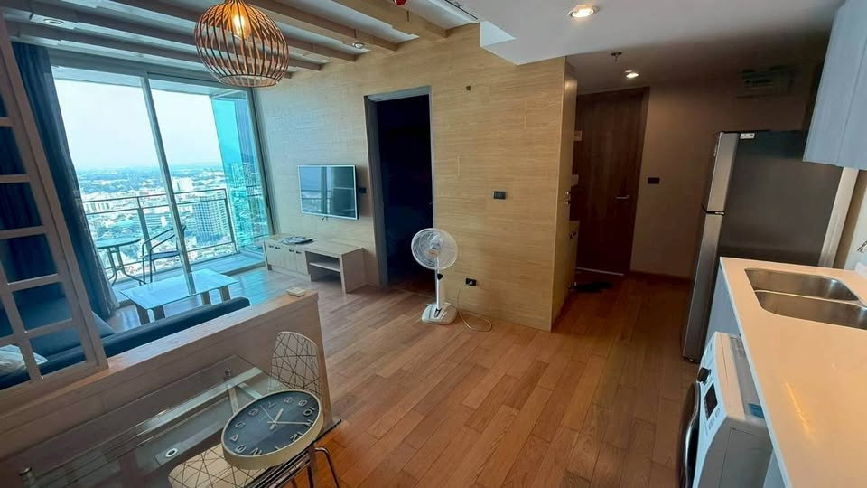 รูป ให้เช่าคอนโดหรู MARINA BAYFRONT SRIRACHA | ชั้น 30 วิวทะเลและเมืองศรีราชา - รูปที่ 1/8