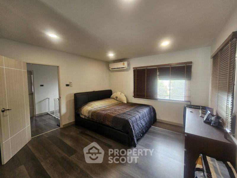 picture 4-BR House in Bang Phra (ID 3404993) - 10/19