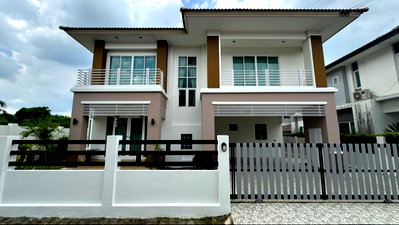 เช่าบ้านเดี่ยว ชลบุรี : 🏡 ขาย ให้เช่า บ้านเดี่ยว 2 ชั้น หมู่บ้านเลควัลเลย์ เฟส 1 บึง/บ่อวิน ศรีราชา ชลบุรี