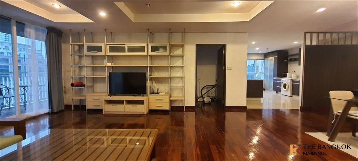 picture Urbana Langsuan - 3/10