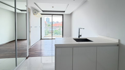 🛏️ 1 Bed - 🛁 1 Bath - 🏙️ City View - 🇹🇭 THAI name - 🏢 The Peak Towers Pattaya - Ref: PEAKT87