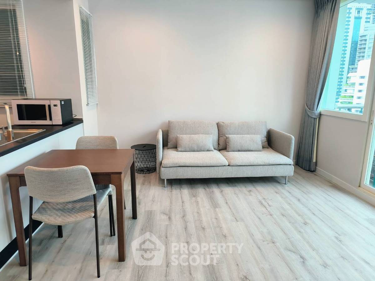picture 16th-Floor 1-BR At Wind Sukhumvit 23 By BTS Asoke (ID 514678) - 3/7