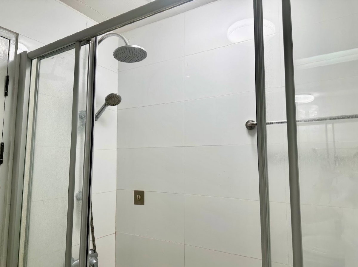 picture code : B95 The Royal Place 2 Bedroom : 1 - 5/9