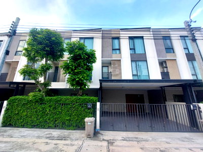 Townhouses for rent : #HHR228 3-Story Townhome for Rent | 336 sq.m. | 11.4 m Width | 6 Bedrooms | Altitude Kraf Bangna 📍 Near Mega Bangna & IKEA Bangna