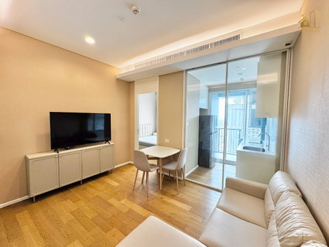 เช่า คอนโด The Saint Residences 35 ตร.ม (ห้องใหม่)