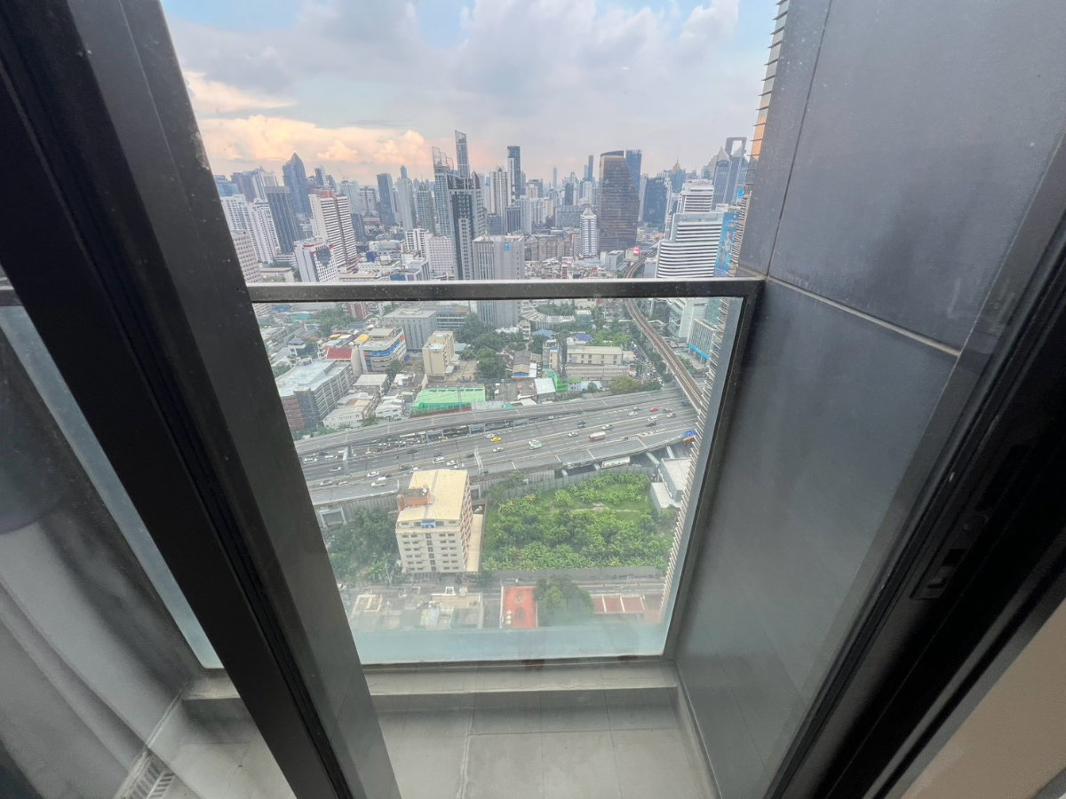 รูป คอนโด 1ห้องนอน โนเบิล เพลินจิต เฟอร์นิเจอร์ครบ ชั้น34 วิวสวยมาก - รูปที่ 24/25