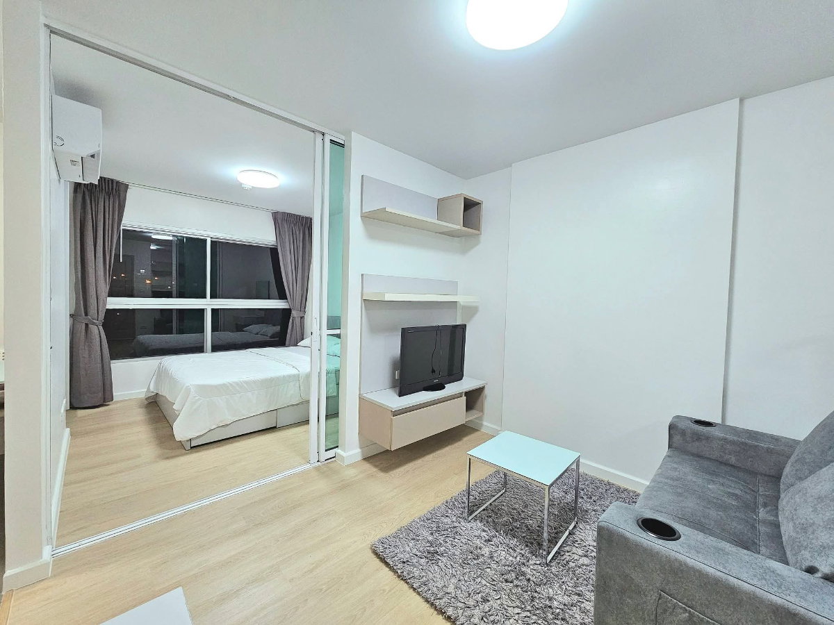 picture D Condo Ramkhamhaeng 9 | THB 13,000/Month 🏡 Fully Furnished with Washing Machine | Thai Tenants Only - 8/10