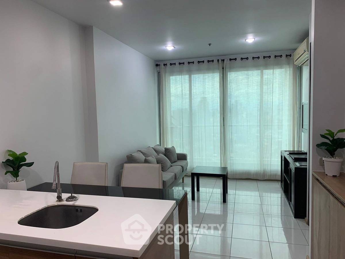 รูป คอนโด 1-ห้องนอน ที่ ริธึ่ม สุขุมวิท 50 ใกล้ BTS อ่อนนุช (ID 2385029) - รูปที่ 2/8