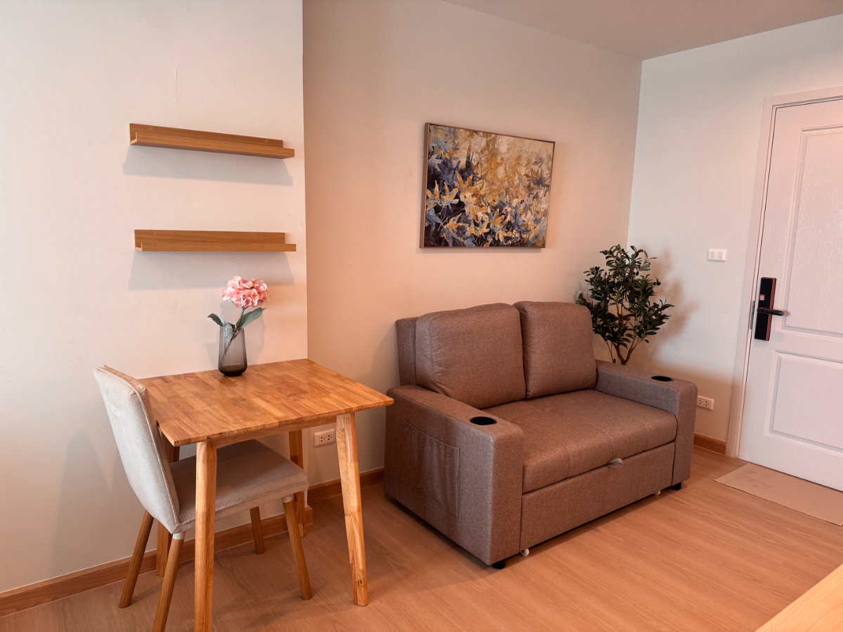 picture Terra Residence 20th Fl. North View / Fully Furnished/ Spacious Working Space 2.6 m/ Ready to Move In - 5/15