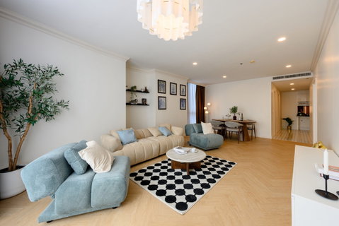 ให้ขาย Up Ekamai —2 ห้องนอน | BTS เอกมัย | Fully Furnished GTN-0428