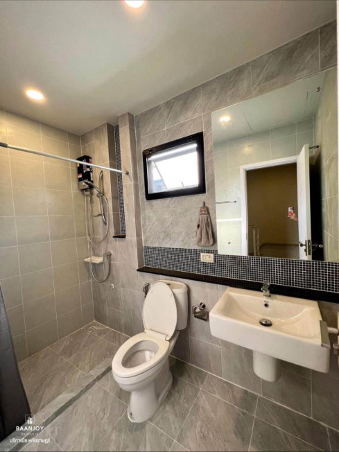 รูป 🏡✨ ให้เช่าทาวน์โฮมหลังมุม บริทาเนีย วงแหวน–จตุโชติ 3 ห้องนอน 3 ห้องน้ำ บ้านใหม่ พร้อมเฟอร์นิเจอร์ครบ! 🚗 จอดรถได้รวม 3 คัน - รูปที่ 15/18