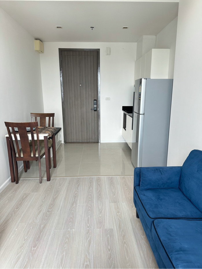 picture Shock price for rent at Quin ratchada - 1/10