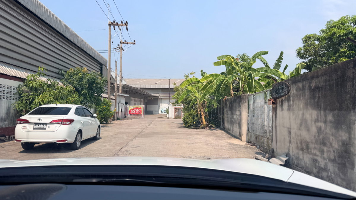 picture warehouse, showroom, and complete office. Prime location in the Ekkachai - Bang Bon area. - 12/20