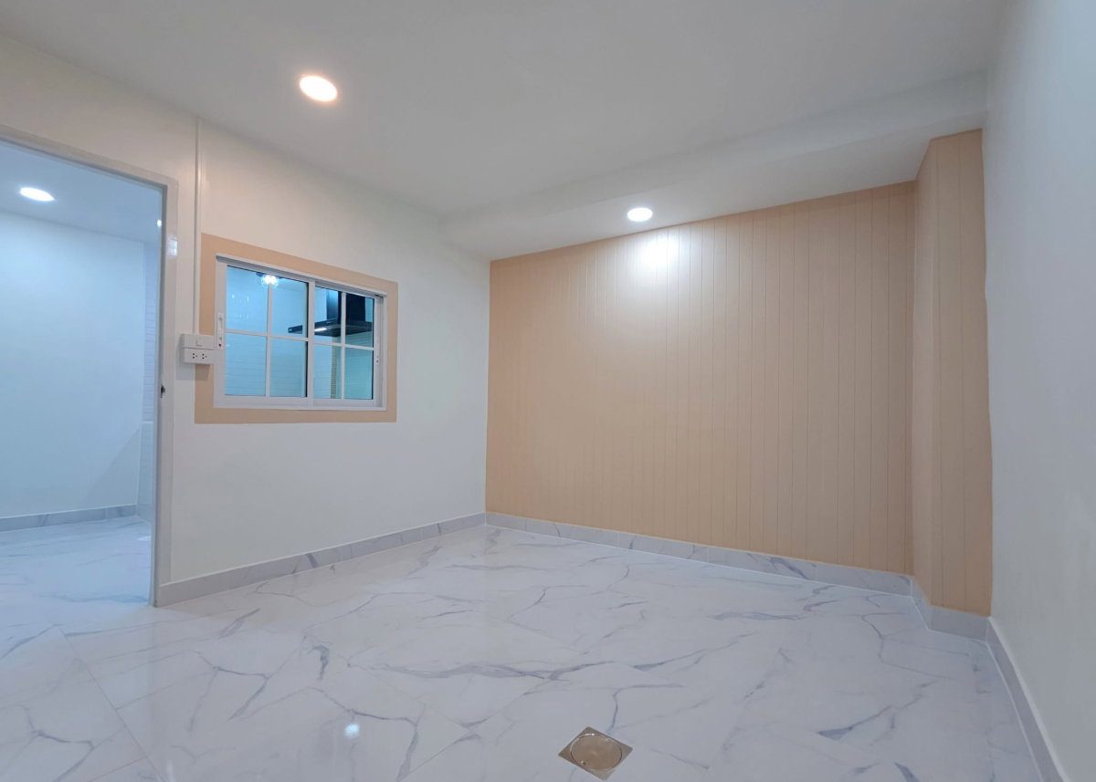 รูป 🏡 โอกาสทองของผู้หาบ้านแถบบางใหญ่! ทาวน์เฮ้าส์หลังใหญ่ พื้นที่จุใจ 23.6 ตร.ว. พร้อมเข้าอยู่ได้ทันที - รูปที่ 9/13