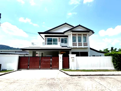 Houses for rent Muang Phuket Phuket : Great Family Home With Huge Lawn Close To Schools 6863138