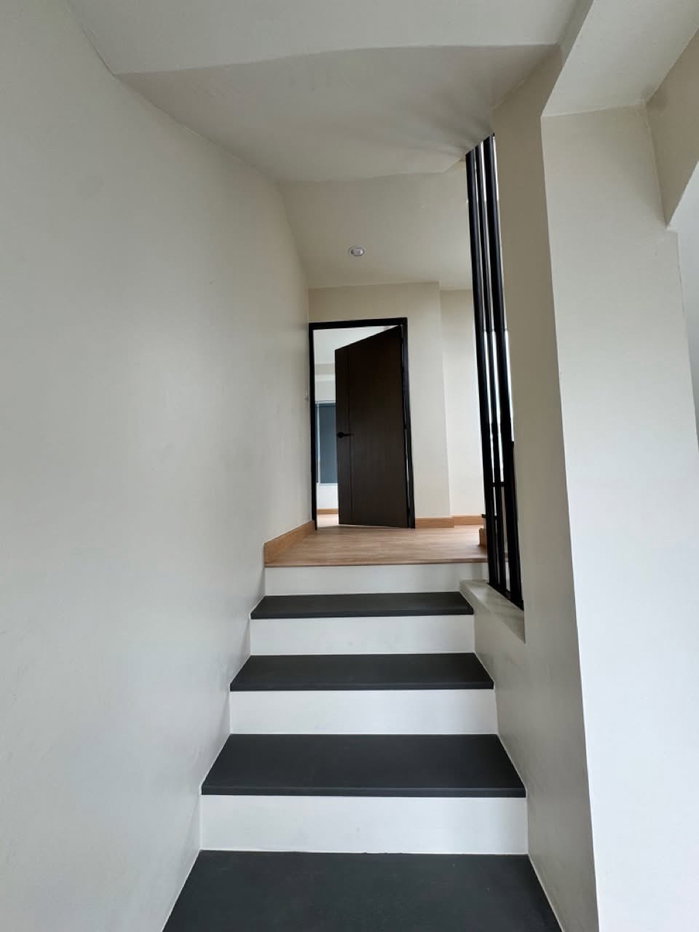 รูป 🏡 FOR RENT ทาวน์โฮมรีโนเวทใหม่ เอกมัย ซอยปรีดี พนมยงค์ 31 (Ekkamai 12) 3 ห้องนอน 3 ห้องน้ำ ทำเลใจกลางเอกมัย - รูปที่ 17/18