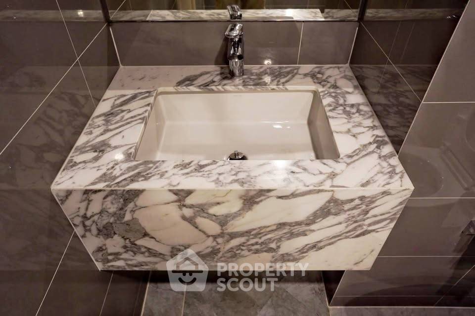 picture 1-BR Condo at Q Chid Lom - Phetchaburi near BTS Chit Lom (ID 3403923) - 10/13