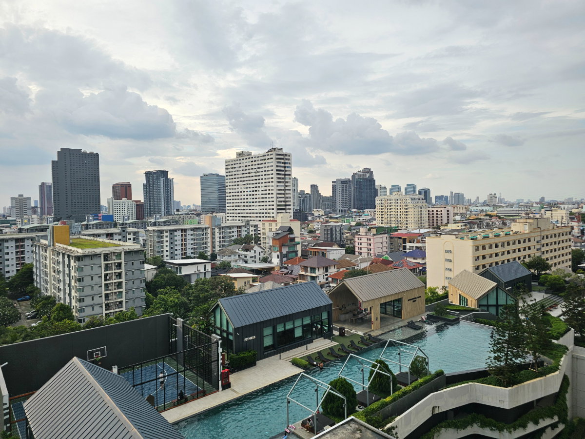 รูป Chapter one eco รัชดาห้วยขวาง ห้องขนาด 30ตรม ชั้น10 มุมวิวสระว่ายน้ำ - รูปที่ 6/7