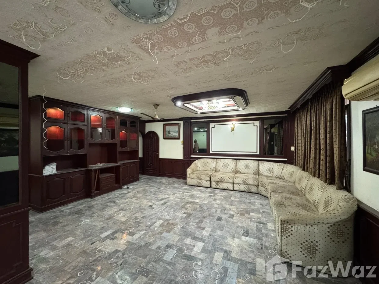 picture 4 Bedroom Townhouse for sale in Wat Tha Phra, Bangkok 6865644 - 3/30