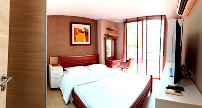 Condos for sale : Hot Sale! Klass Silom Condo 2nd Fl. Rare corner unit with pool view. Prime CBD location near BTS Chong Nonsi. High privacy. Call 0959566205]