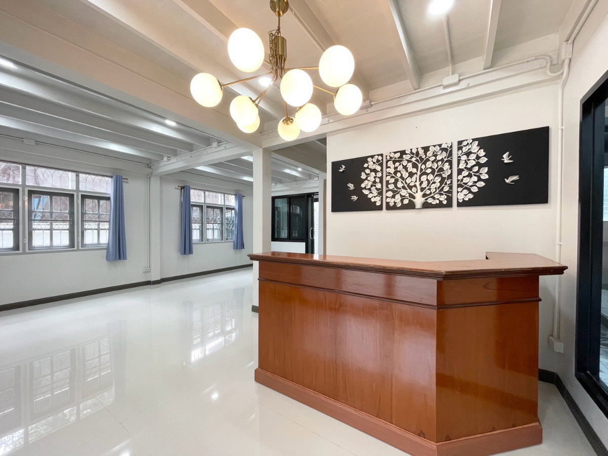รูป ขายบ้านเดี่ยว 2 หลังในพื้นที่เดียวกัน ประชาชื่น 12 | ที่ดิน 83 ตร.ว. | รีโนเวทใหม่ | เหมาะอยู่อาศัย + ทำธุรกิจ / คาเฟ่ / ร้านอาหาร - รูปที่ 9/29