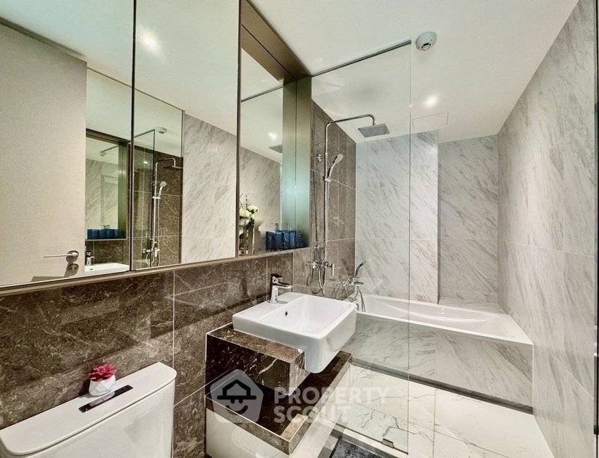 picture 3-BR 110 Sqm Condo At Fynn Asoke Near BTS Asoke (ID 3412648) - 22/23