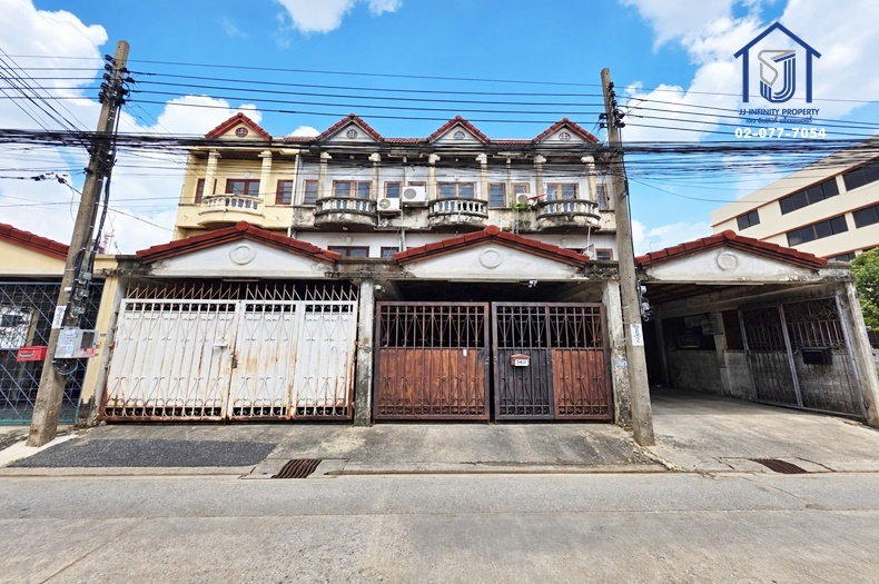 รูป ขายทาวน์เฮาส์ 3 ชั้น 25 ตร.ว. ซอย กรุงเทพ-นนทบุรี 33 ใกล้ MRT วงศ์สว่าง,ทางด่วนประจิมรัถยา - รูปที่ 1/13