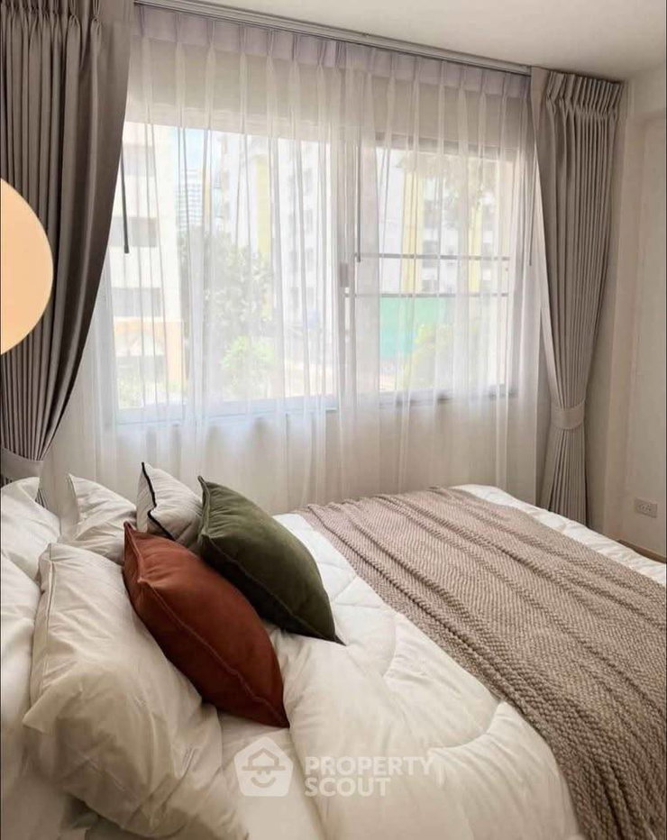 picture 2-BR Condo at Century Park Condominium near MRT Lat Phrao (ID 3410351) - 7/11