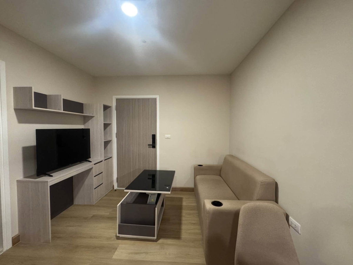 picture Luxury Condo for Rent at THE STRAND INDEED SRIRACHA | Located on Sukhumvit Road | 7th Floor with Mountain Views - 2/15